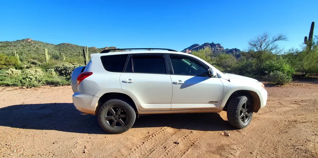 2007 rav4 car 4x4 car rental rwanda
