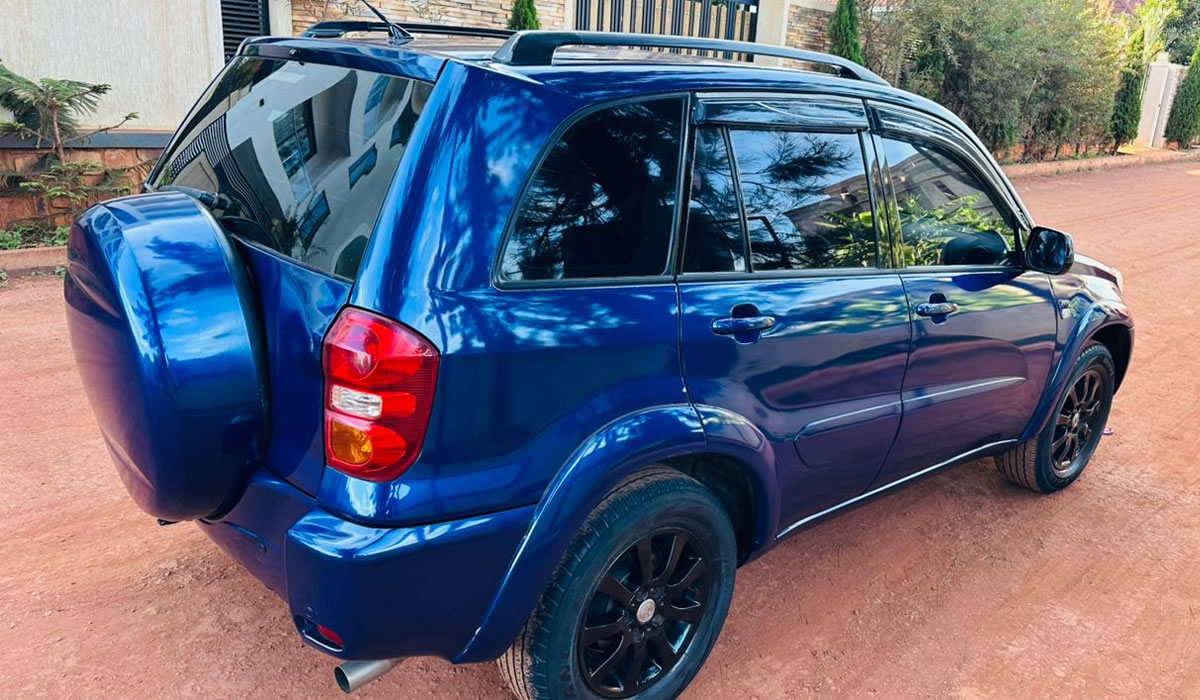 Kigali to Lake Kivu Self-Drive Road Guide